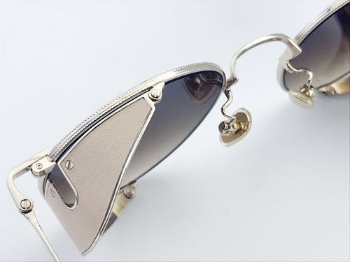 Πιό πρόσφατες ειδήσεις επιχείρησης περίπου Τρέντες για τα γυαλιά ηλίου το 2025: έξυπνα, βιώσιμα και κομψά